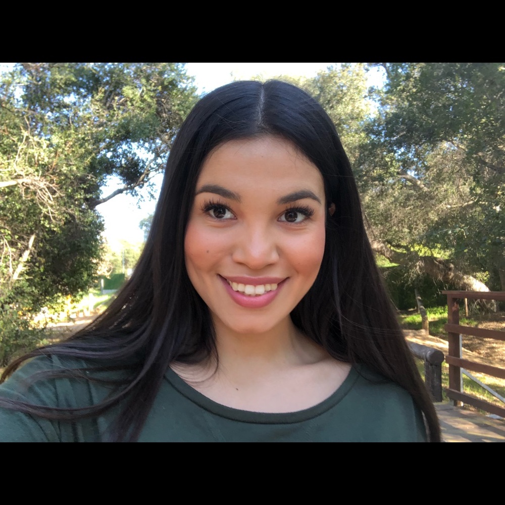 Meet your Posher, Daniella